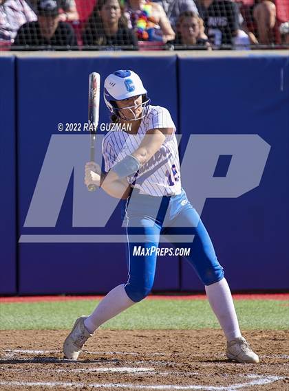 Thumbnail 2 in Caruthers vs. Boron (CIF CS Division 5 Championships) photogallery.