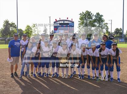 Thumbnail 2 in Caruthers vs. Boron (CIF CS Division 5 Championships) photogallery.