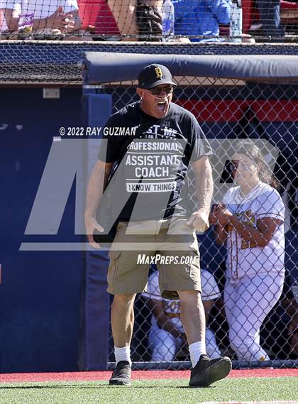 Thumbnail 3 in Caruthers vs. Boron (CIF CS Division 5 Championships) photogallery.