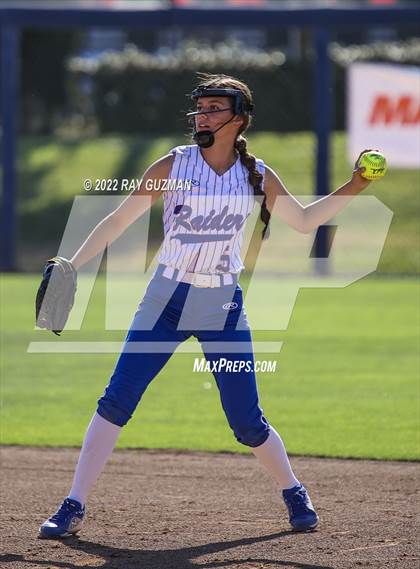 Thumbnail 1 in Caruthers vs. Boron (CIF CS Division 5 Championships) photogallery.