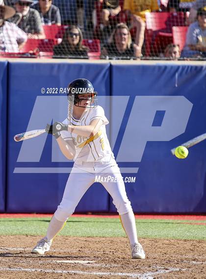 Thumbnail 2 in Caruthers vs. Boron (CIF CS Division 5 Championships) photogallery.