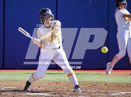 Thumbnail 3 in Caruthers vs. Boron (CIF CS Division 5 Championships) photogallery.