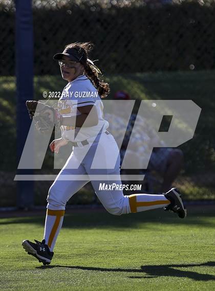 Thumbnail 3 in Caruthers vs. Boron (CIF CS Division 5 Championships) photogallery.
