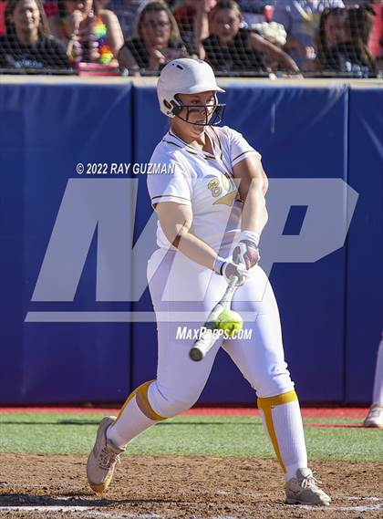 Thumbnail 2 in Caruthers vs. Boron (CIF CS Division 5 Championships) photogallery.