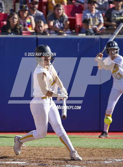 Thumbnail 1 in Caruthers vs. Boron (CIF CS Division 5 Championships) photogallery.