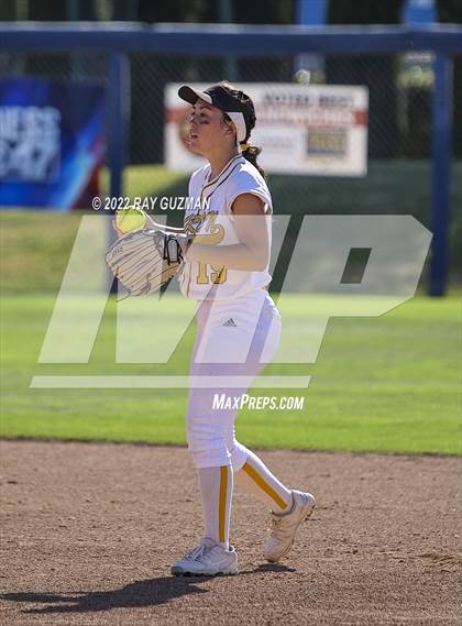 Thumbnail 1 in Caruthers vs. Boron (CIF CS Division 5 Championships) photogallery.