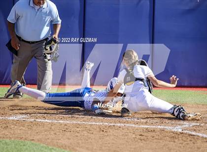 Thumbnail 1 in Caruthers vs. Boron (CIF CS Division 5 Championships) photogallery.