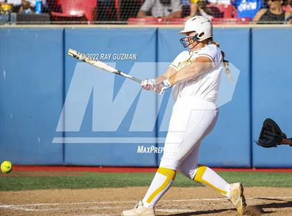 Thumbnail 3 in Caruthers vs. Boron (CIF CS Division 5 Championships) photogallery.
