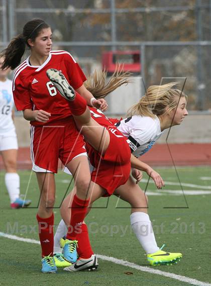 Thumbnail 1 in Seneca Valley vs. Peters Township (PIAA Class AAA Quarterfinal) photogallery.