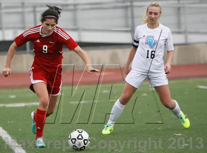 Thumbnail 1 in Seneca Valley vs. Peters Township (PIAA Class AAA Quarterfinal) photogallery.