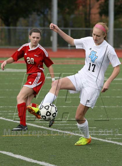 Thumbnail 2 in Seneca Valley vs. Peters Township (PIAA Class AAA Quarterfinal) photogallery.