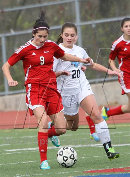 Thumbnail 2 in Seneca Valley vs. Peters Township (PIAA Class AAA Quarterfinal) photogallery.