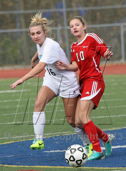 Thumbnail 3 in Seneca Valley vs. Peters Township (PIAA Class AAA Quarterfinal) photogallery.