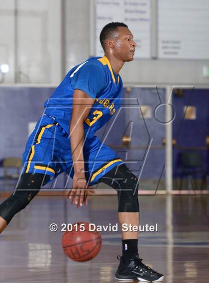 Thumbnail 1 in Newark Memorial vs. Oak Ridge (St. Hope Elite Classic) photogallery.
