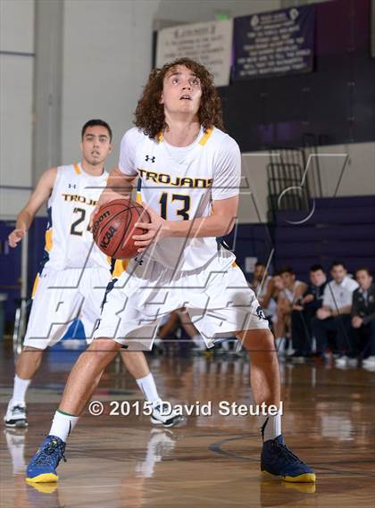 Thumbnail 2 in Newark Memorial vs. Oak Ridge (St. Hope Elite Classic) photogallery.
