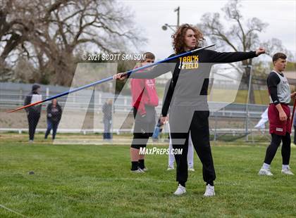 Thumbnail 2 in Norton Invitational Track Meet photogallery.