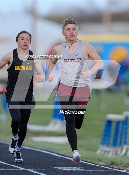 Thumbnail 3 in Norton Invitational Track Meet photogallery.