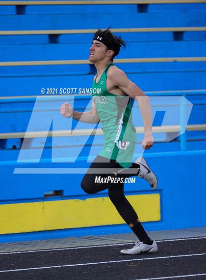 Thumbnail 2 in Norton Invitational Track Meet photogallery.