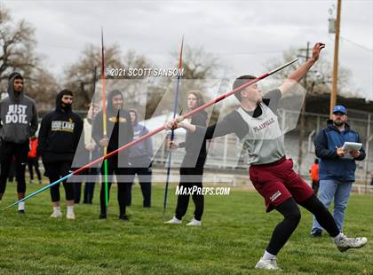 Thumbnail 1 in Norton Invitational Track Meet photogallery.