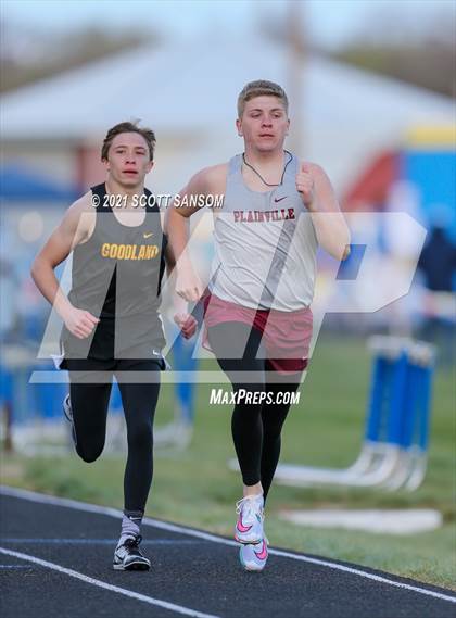 Thumbnail 2 in Norton Invitational Track Meet photogallery.