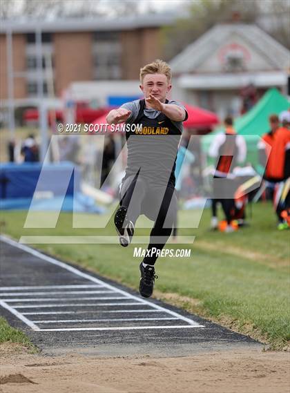 Thumbnail 3 in Norton Invitational Track Meet photogallery.