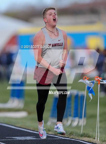 Thumbnail 3 in Norton Invitational Track Meet photogallery.