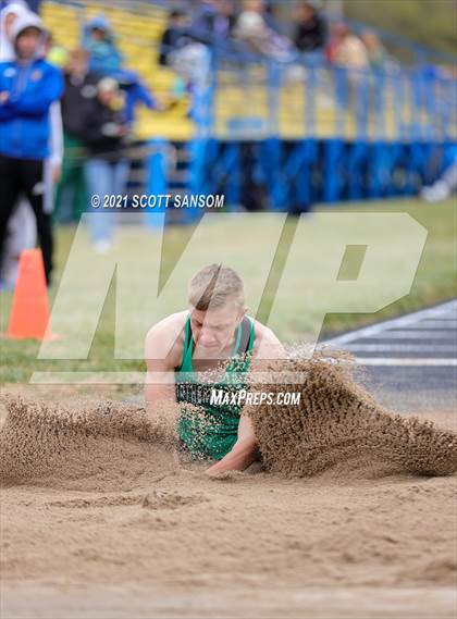 Thumbnail 1 in Norton Invitational Track Meet photogallery.