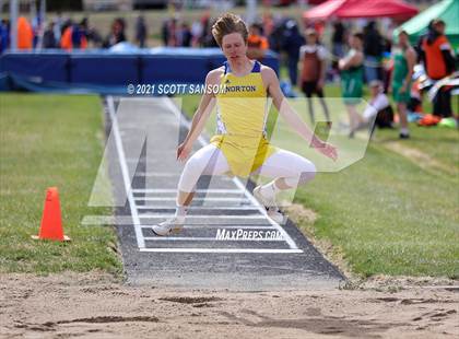 Thumbnail 2 in Norton Invitational Track Meet photogallery.