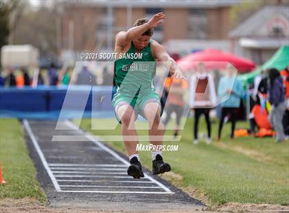 Thumbnail 1 in Norton Invitational Track Meet photogallery.