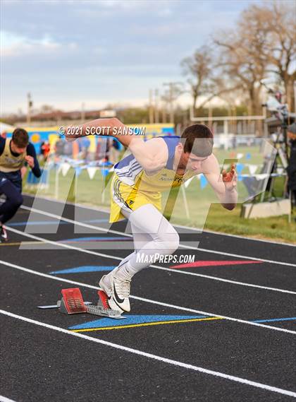 Thumbnail 1 in Norton Invitational Track Meet photogallery.