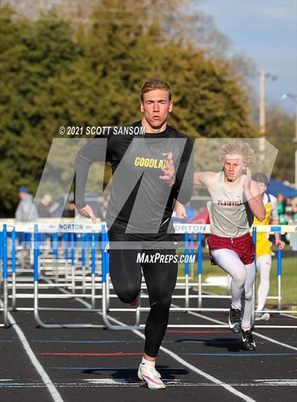 Thumbnail 2 in Norton Invitational Track Meet photogallery.