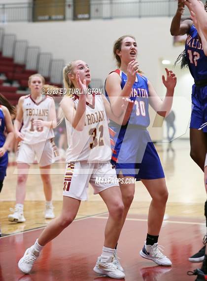 Thumbnail 1 in Walton @ Lassiter photogallery.