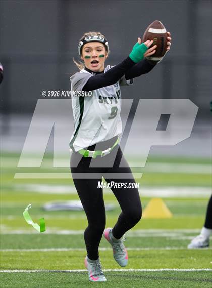 Thumbnail 2 in Skyline vs Sumner (WIAA 4A Semifinal) photogallery.