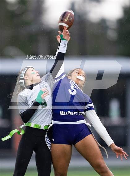 Thumbnail 3 in Skyline vs Sumner (WIAA 4A Semifinal) photogallery.