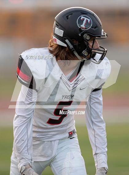 Thumbnail 2 in Troy vs. Fountain Valley photogallery.