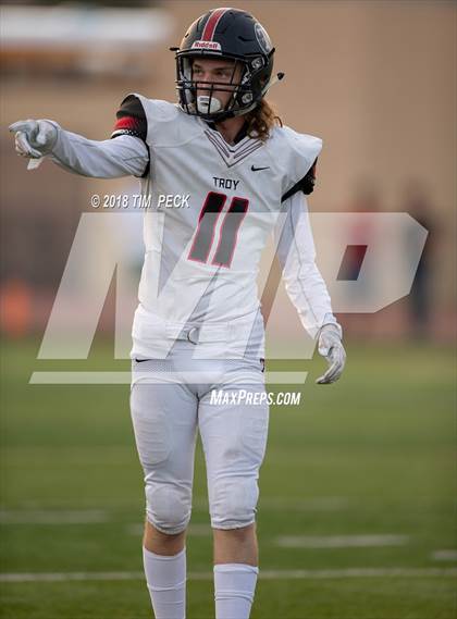Thumbnail 2 in Troy vs. Fountain Valley photogallery.