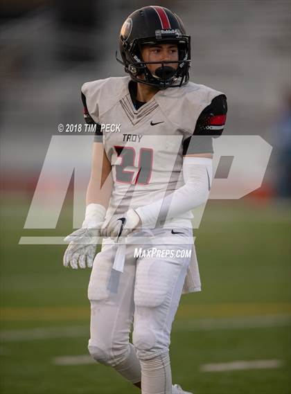 Thumbnail 2 in Troy vs. Fountain Valley photogallery.