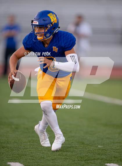 Thumbnail 2 in Troy vs. Fountain Valley photogallery.