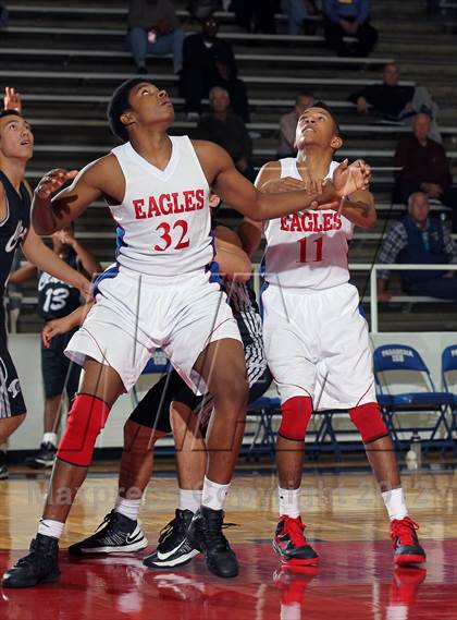Thumbnail 3 in Clark @ Dawson (McDonald's Texas Invitational) photogallery.