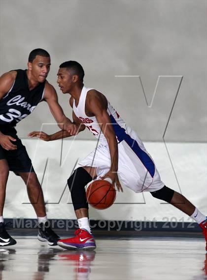 Thumbnail 2 in Clark @ Dawson (McDonald's Texas Invitational) photogallery.