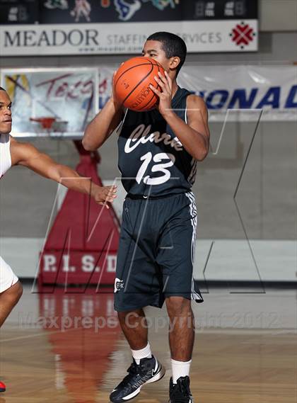Thumbnail 3 in Clark @ Dawson (McDonald's Texas Invitational) photogallery.