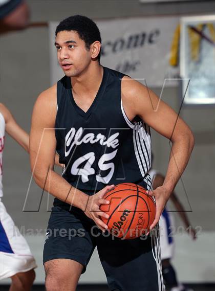 Thumbnail 2 in Clark @ Dawson (McDonald's Texas Invitational) photogallery.