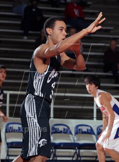 Thumbnail 1 in Clark @ Dawson (McDonald's Texas Invitational) photogallery.