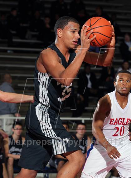 Thumbnail 1 in Clark @ Dawson (McDonald's Texas Invitational) photogallery.