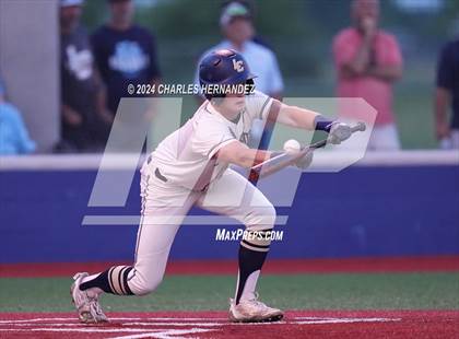 Thumbnail 2 in Shoemaker vs. Lake Creek (UIL 5A Baseball Region III Bi-District Playoff) photogallery.