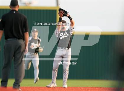 Thumbnail 3 in Shoemaker vs. Lake Creek (UIL 5A Baseball Region III Bi-District Playoff) photogallery.