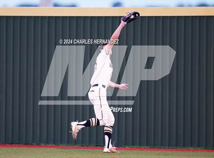 Thumbnail 2 in Shoemaker vs. Lake Creek (UIL 5A Baseball Region III Bi-District Playoff) photogallery.