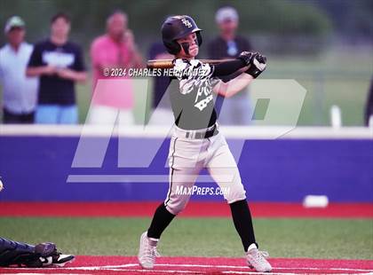 Thumbnail 1 in Shoemaker vs. Lake Creek (UIL 5A Baseball Region III Bi-District Playoff) photogallery.