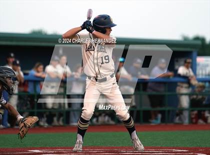 Thumbnail 3 in Shoemaker vs. Lake Creek (UIL 5A Baseball Region III Bi-District Playoff) photogallery.