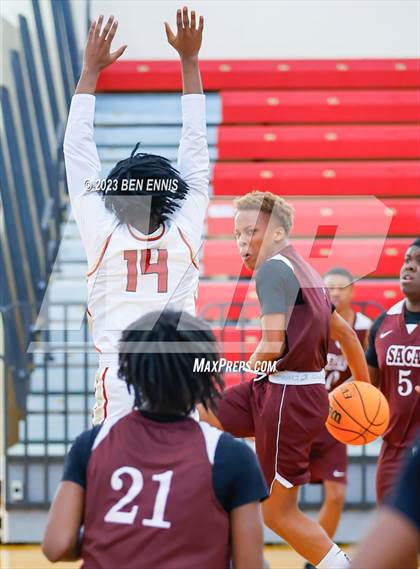 Thumbnail 3 in Creekside vs. Southwest Atlanta Christian (War Eagles Classic) photogallery.